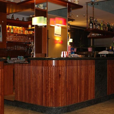 Hotel La Fenice Lignano Sabbiadoro Ngoại thất bức ảnh