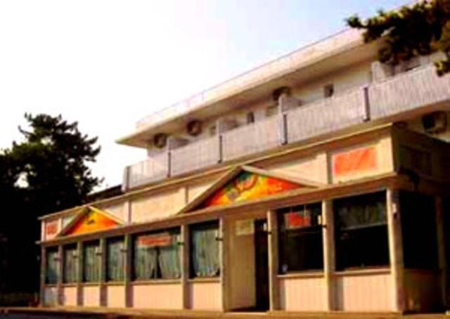 Hotel La Fenice Lignano Sabbiadoro Ngoại thất bức ảnh