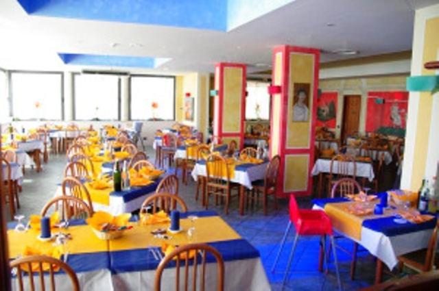 Hotel La Fenice Lignano Sabbiadoro Ngoại thất bức ảnh
